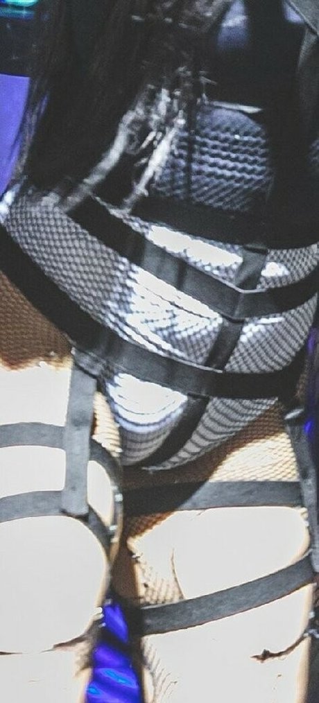 MC Bella Angel star du porno sympa galerie