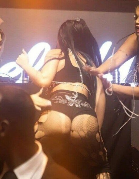 MC Bella Angel art de star du porno des photos