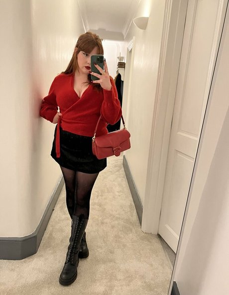 Gemothy actrice pornographique photos