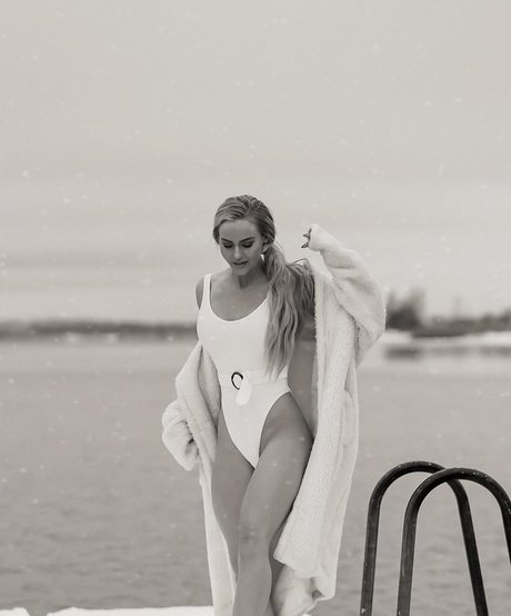 Anna Nystrom sexe star du porno img