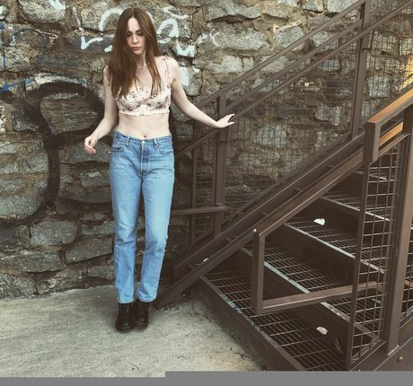 Karen Gillan xxx star du porno galeries