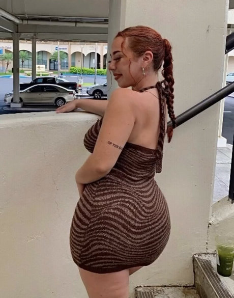 Luvmesumfuego modèle sympa photo