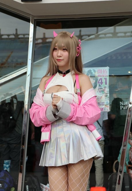 iorimoe five actrice de sexe galeries