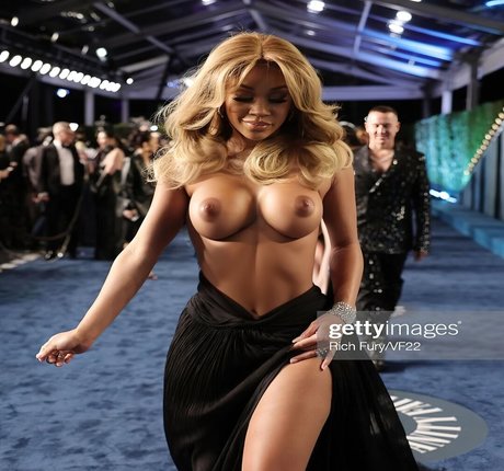 20 ans seulementfans chaud exclusif image