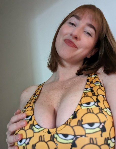 SpicyHani modèle nu images