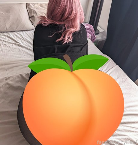 SpicyHani étoile de l'art des photos