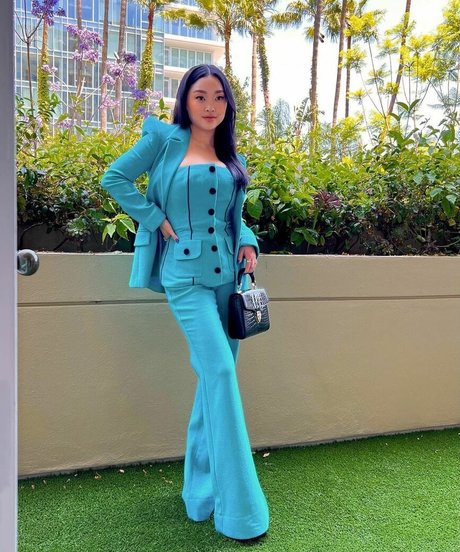 Lana Condor belle étoile img