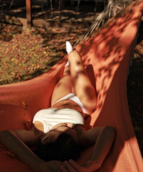 mira nowhere étoile xxx images