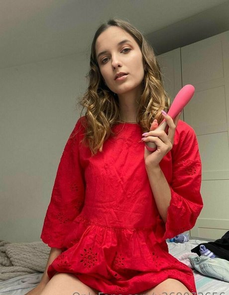 lisa pussy princess actrice artistique img