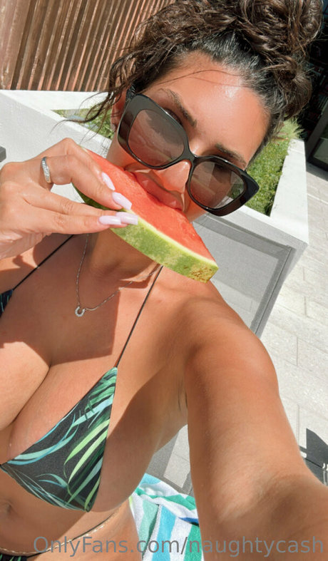 naughtycash étoile exclusive images