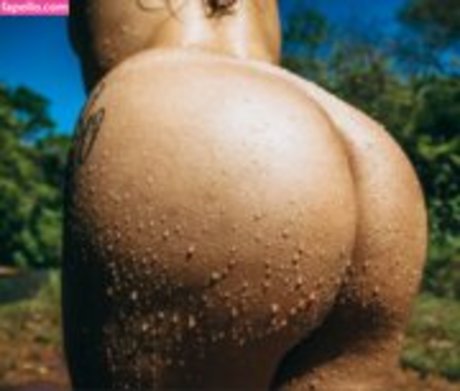 isabelladm actrice nue galeries