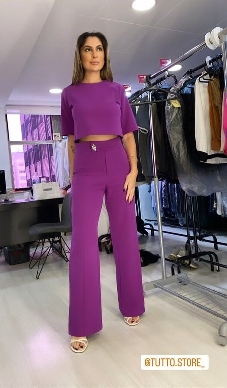 belle-fille onlyfans nu parfait photos