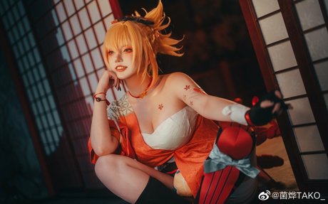 Takomayuyi mannequin images