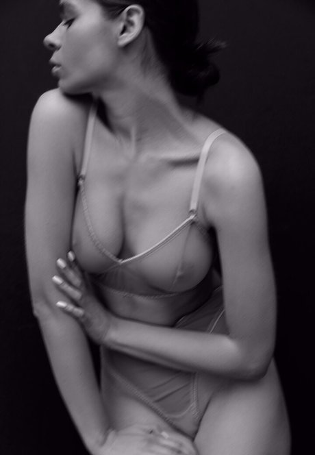 Lina Tsapova actrice artistique photo