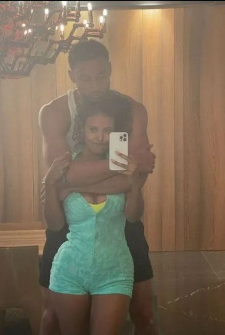 Maya Jama star du porno xxx photo