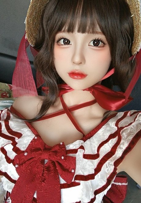 Chunmomo modèle xxx photos