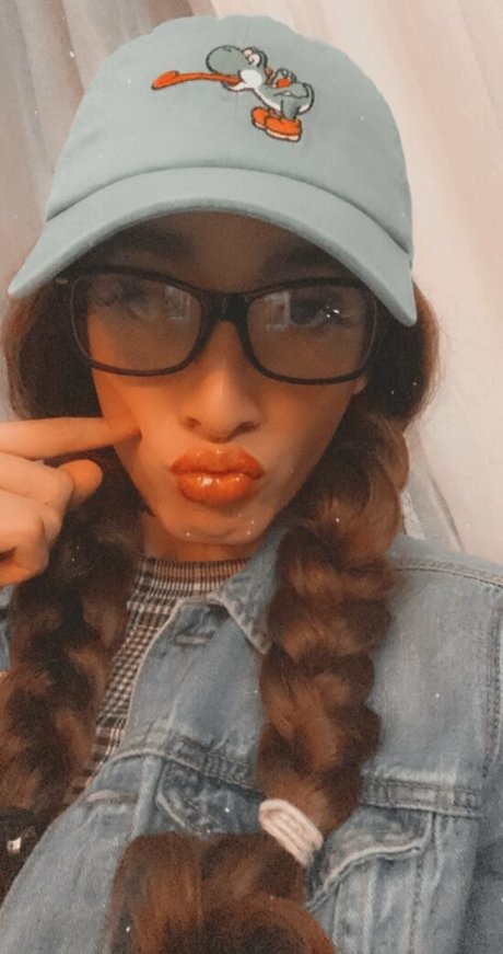 Stormy buns actrice porno photo