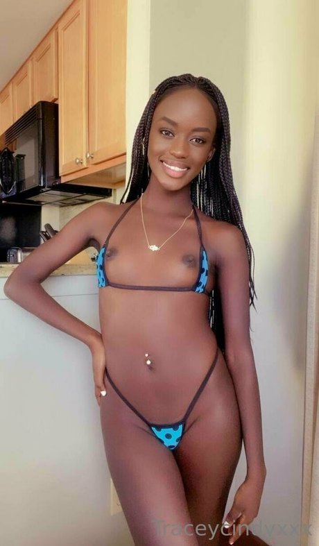 ébène maigre onlyfans belle exclusivité des photos