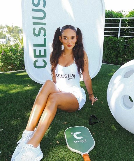 Madison Pettis actrice de grande qualité images