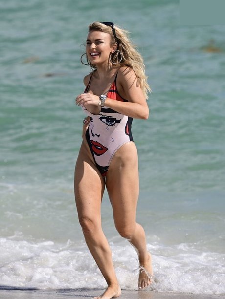 Tallia Storm étoile archive