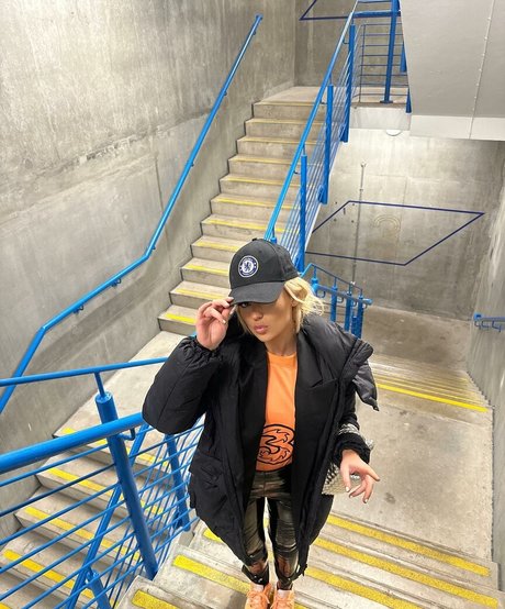 fans gothiques asiatiques uniquement haut érotique img