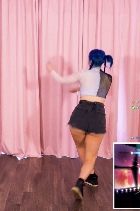 Littlesiha modèles nus image