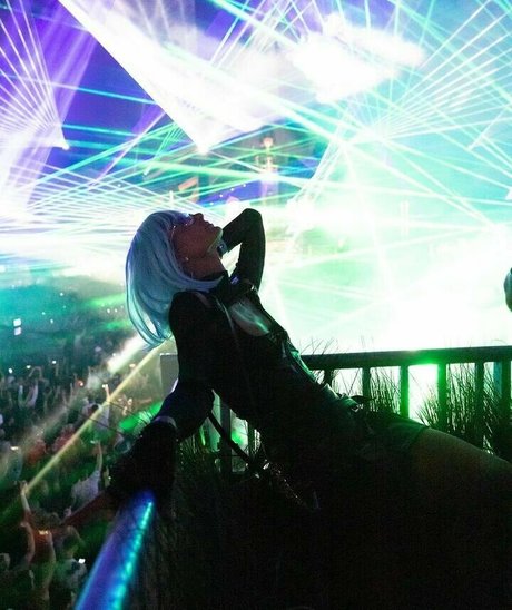 Paris Hilton actrice érotique archive