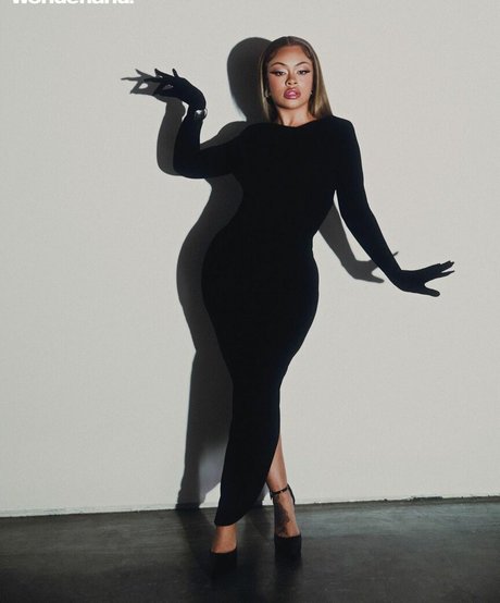 latto777 star du porno nue photo