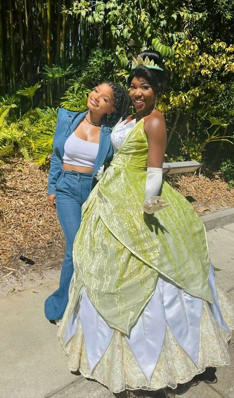 Halle Bailey modèle porno archive