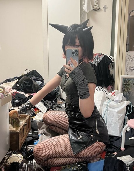 mezase kyonyu actrice artistique galerie