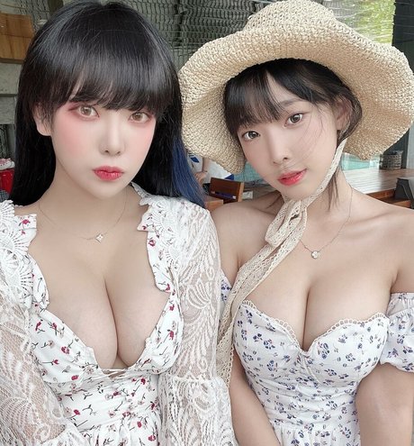 seins bonnet g onlyfans top magnifique des photos