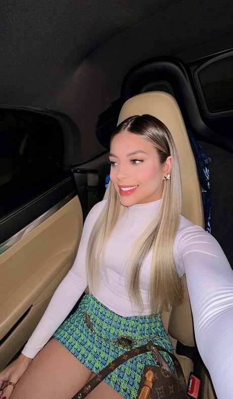 Carolina Paiva star pornographique photos