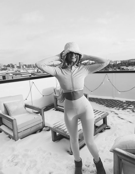 ébène sexy onlyfans meilleure jolie photo