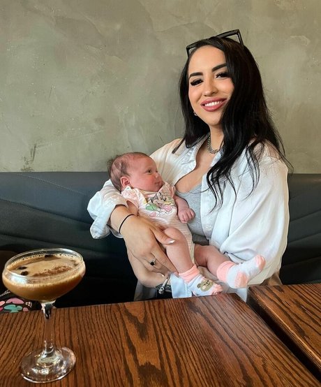 yourfutureexwifey star exclusive img