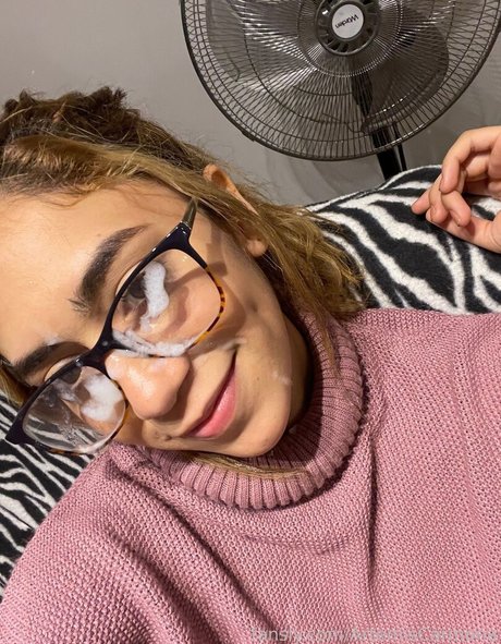 Artemis Carmona actrice xxx photo