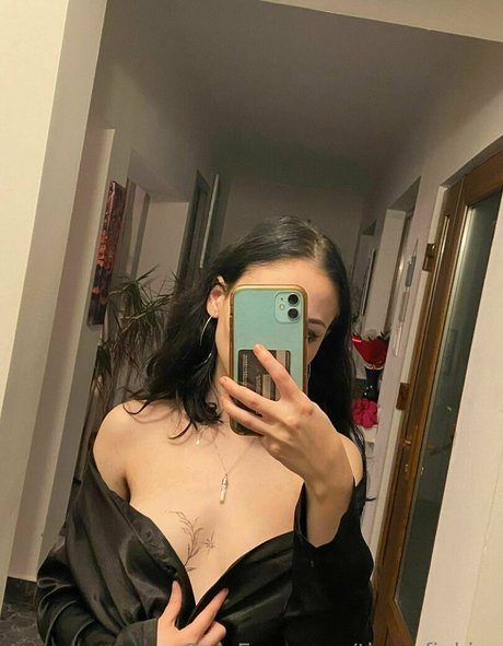 thesofiakiss modèle gratuit img