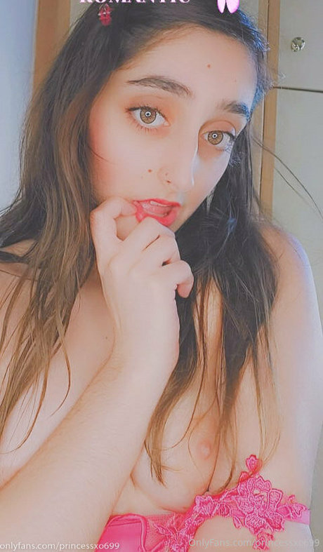 princiana star du porno en haute qualité galeries