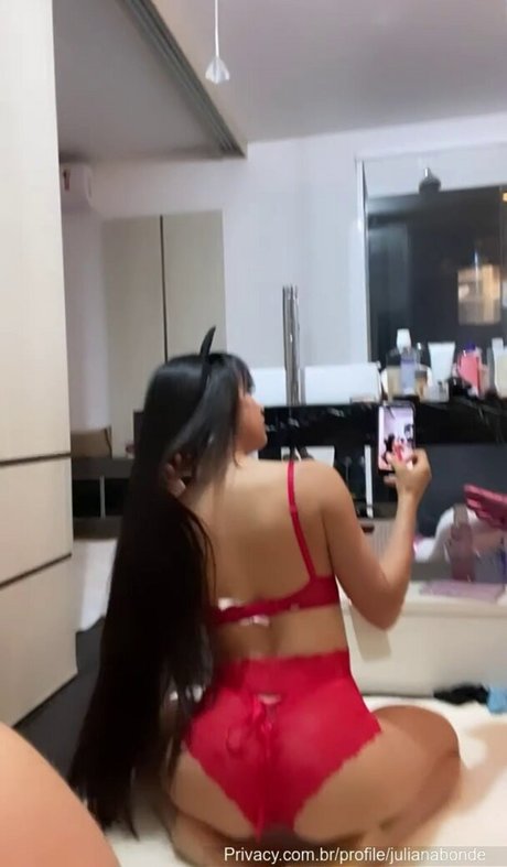 Juliana Bonde modèle gratuit des photos