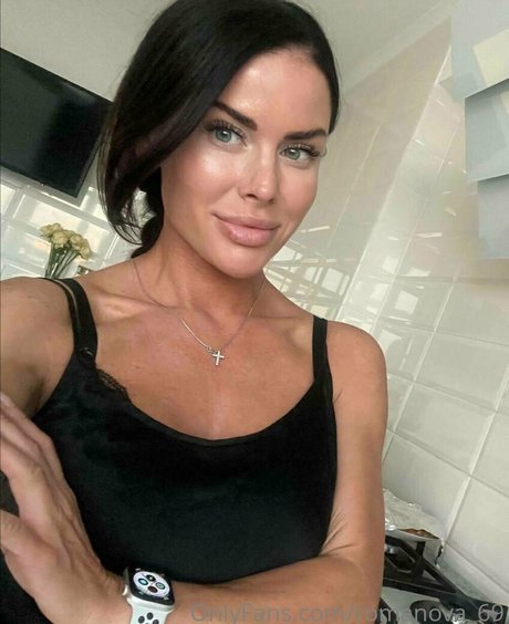 romanova 69 star pornographique images