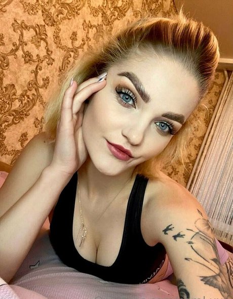 carol xxx nus star du porno des photos