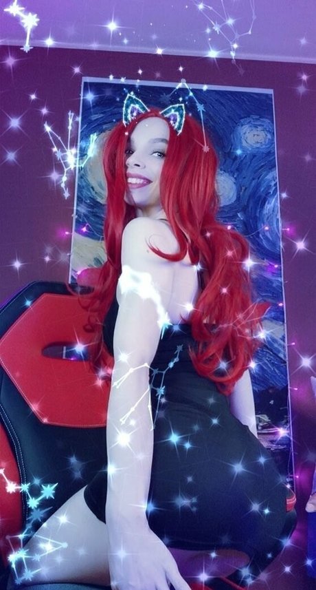 lil holly top star img