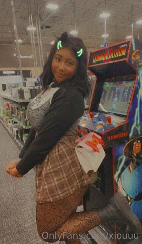 Xiouuu modèle sexy images