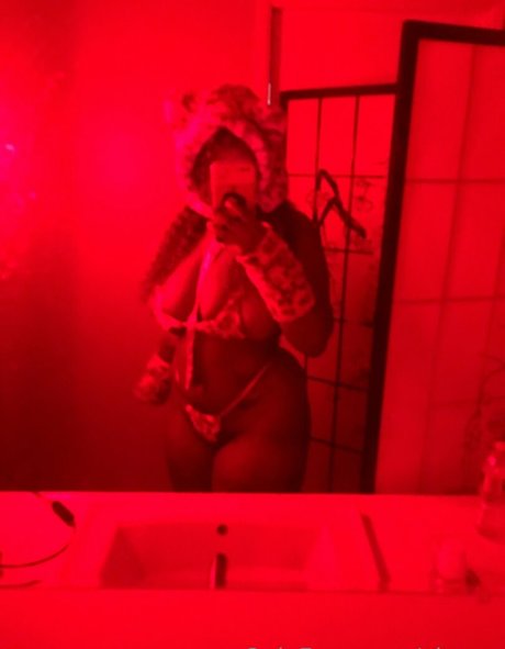 Xiouuu actrice parfaite img