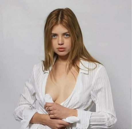 sandrateeny star exclusive images