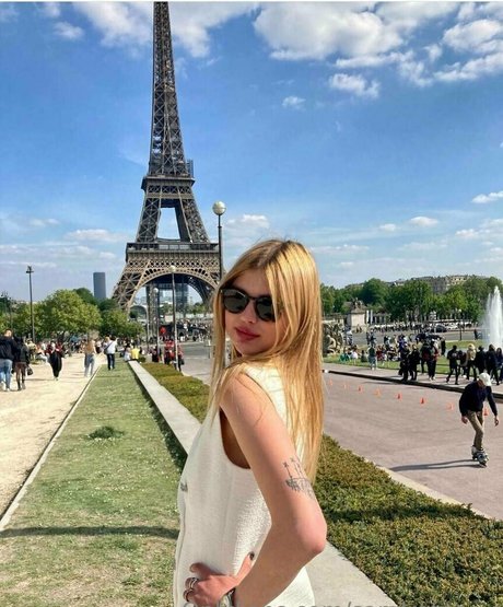 seins bonnet g onlyfans sympa pornographique galerie