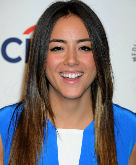 Chloe Bennet haut modèle photo