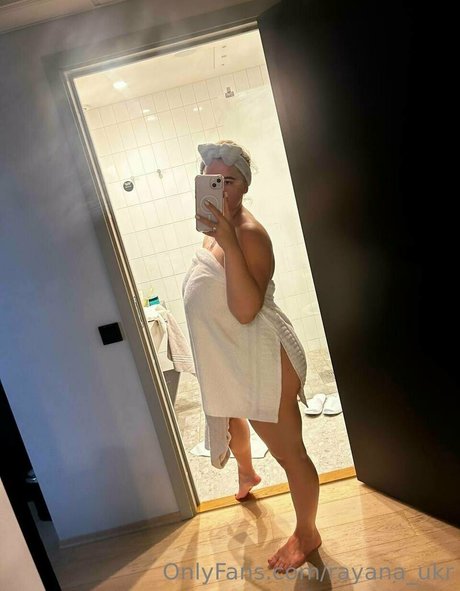 rayana ukr star du porno chaud des photos