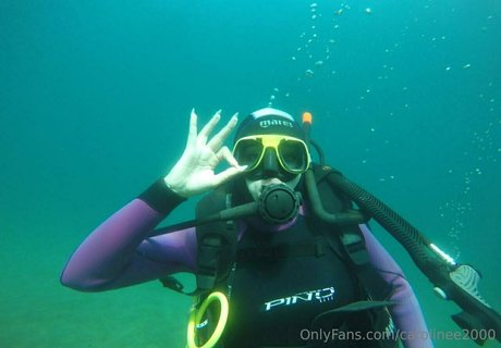 carolinee2000 actrice exclusive archive