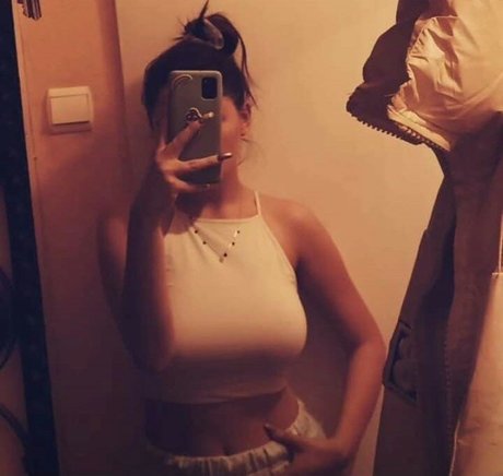 Wiktoria Bystron étoile sympa photos