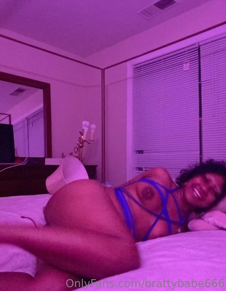 brattybabe666 actrice exclusive photo